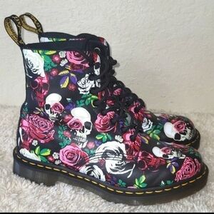 Dr. Martens Pascal Rose Boots Size 9 Women